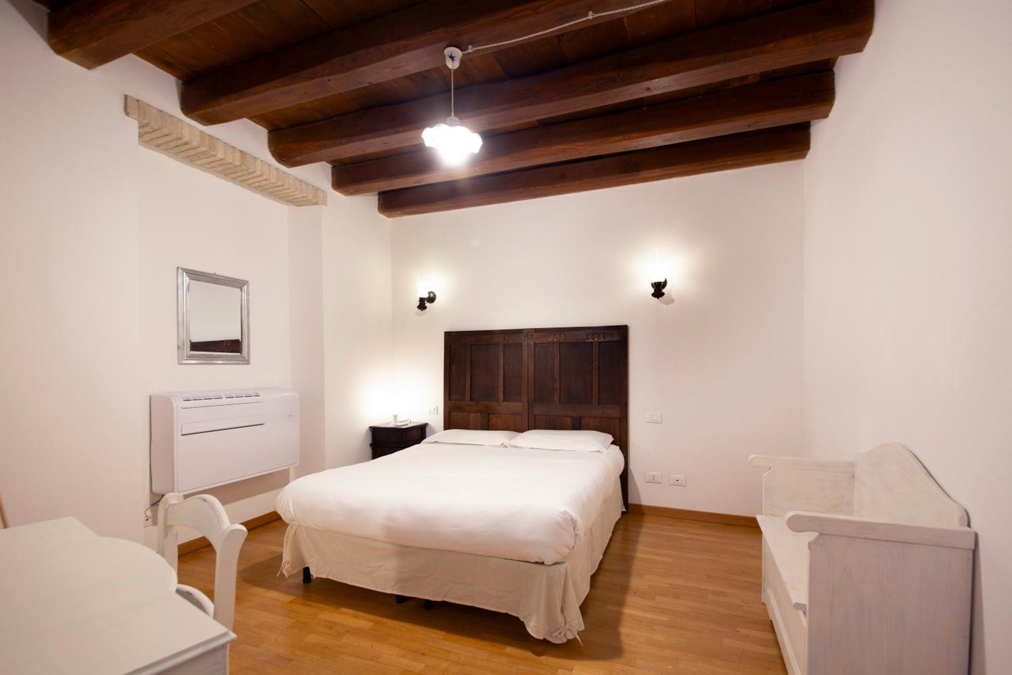 Suite Martini Al Castello Cagliari Eksteriør bilde
