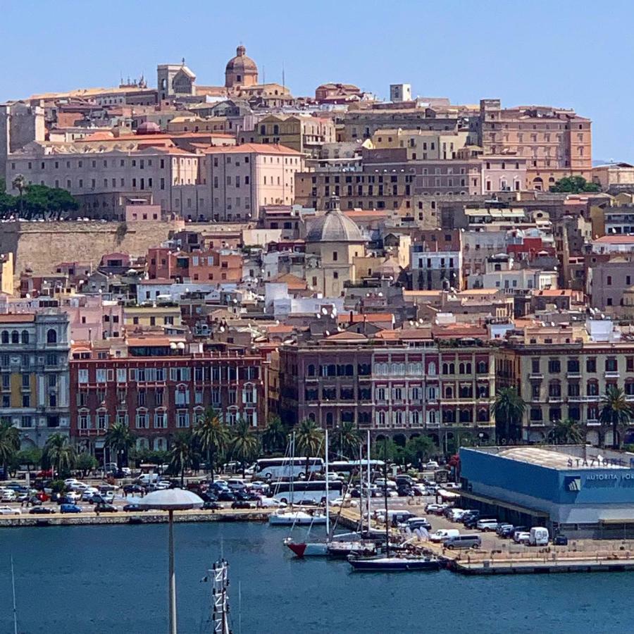 Suite Martini Al Castello Cagliari Eksteriør bilde